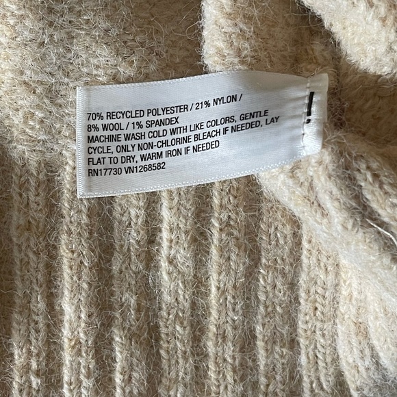 Wild Fable Striped Beige and Pink Women's Size XS Sweater Fuzzy Crew Neck NWT - Picture 10 of 10